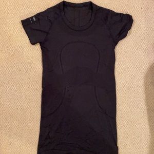 Lululemon limited edition swiftly short sleeve